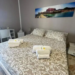 Dea Cefalu